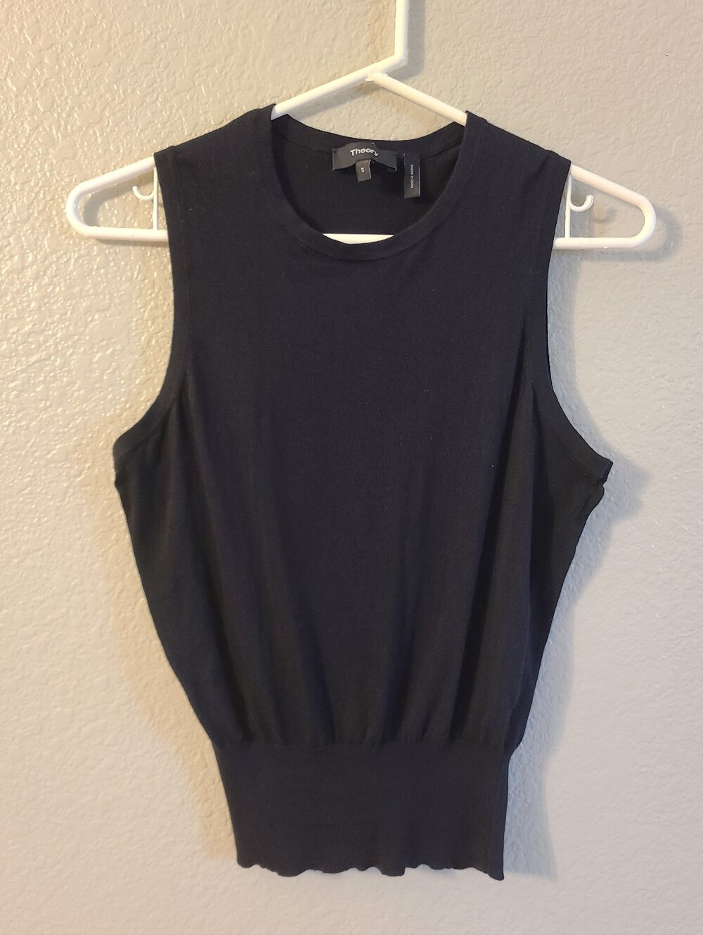 Theory Black Solid Knit Crew Neck Sleeveless Top Womens Small